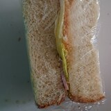 玉ねぎソースのサンドイッチ